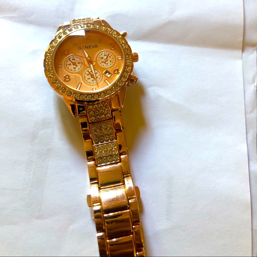 Lady’s Geneva watch, new, never worn and a beautiful watch